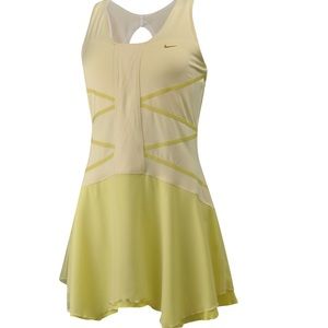 Maria Sharapova yellow tennis dress
